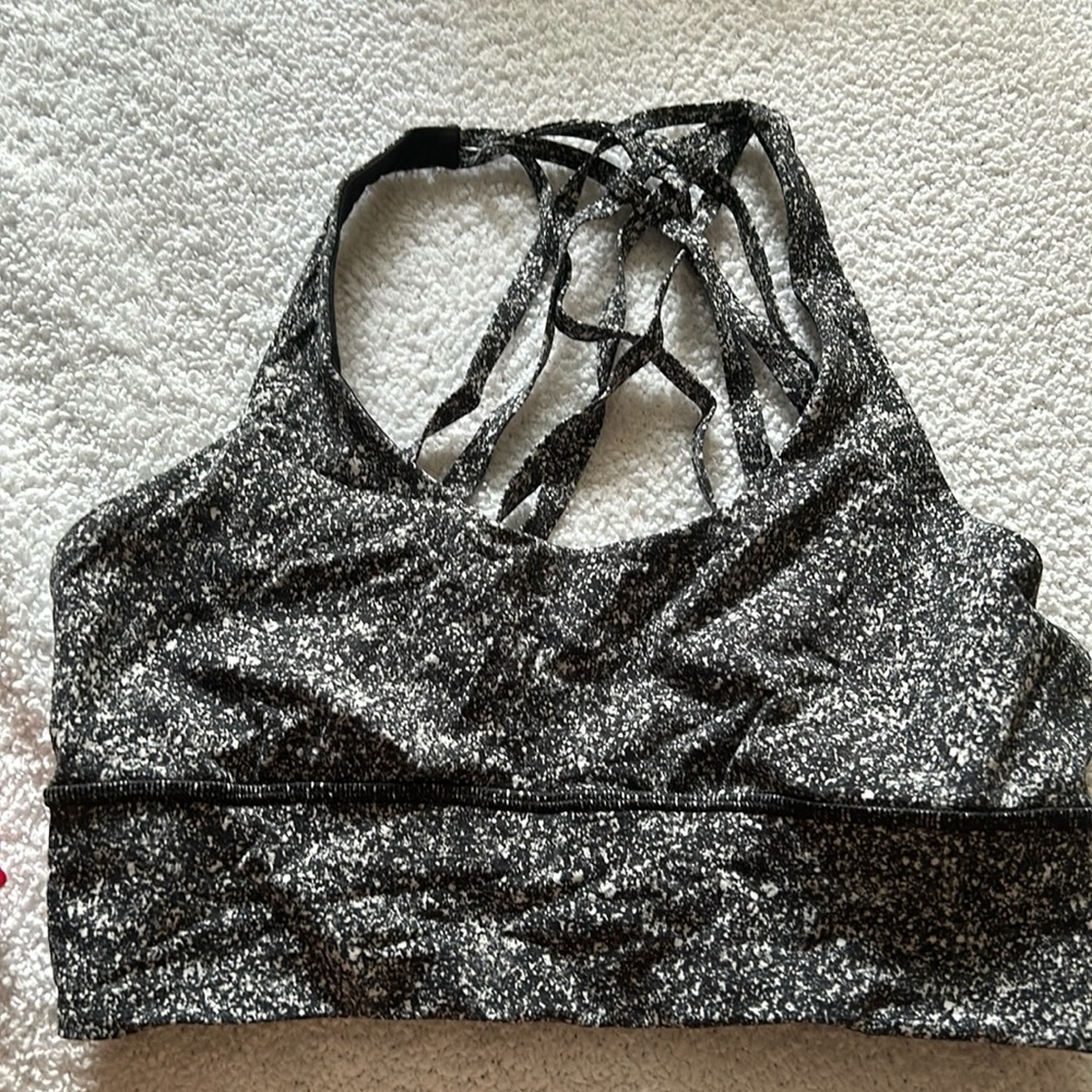 Lululemon cross back sports bra.